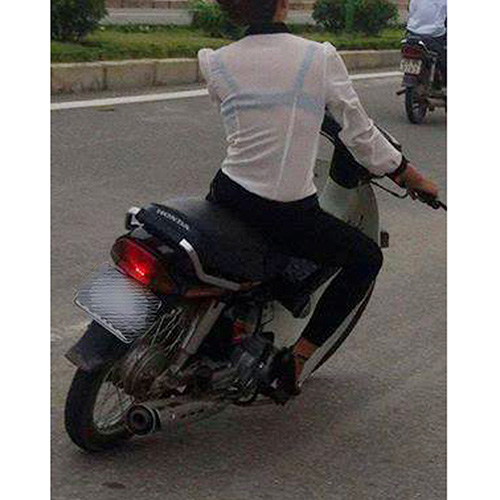 1374889688-tranh-vui-anh-viet-nam-12.jpg