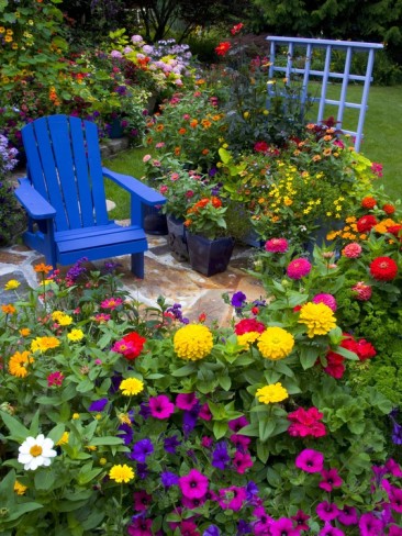 backyard-flower-gardens[1].jpg