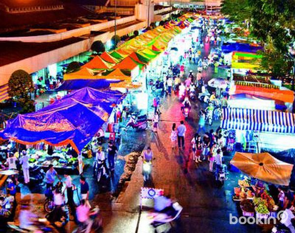 bookin.vn-5-khu-an-dem-sai-gon-722015%20(1)[1].jpg