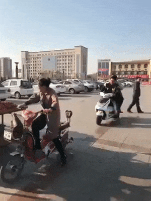 d1df427f-3940-4289-997a-1d5eefa70154.gif