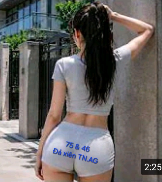 ĐÁ VÀO ĐÍCH EM(1).jpg