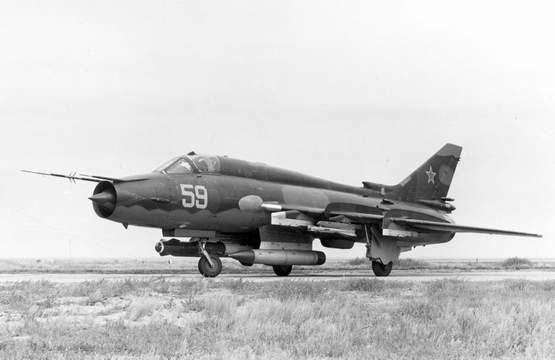 ho-so-chi-tiet-qua-trinh-phat-trien-may-bay-su-1722-7-hinh-10.jpg
