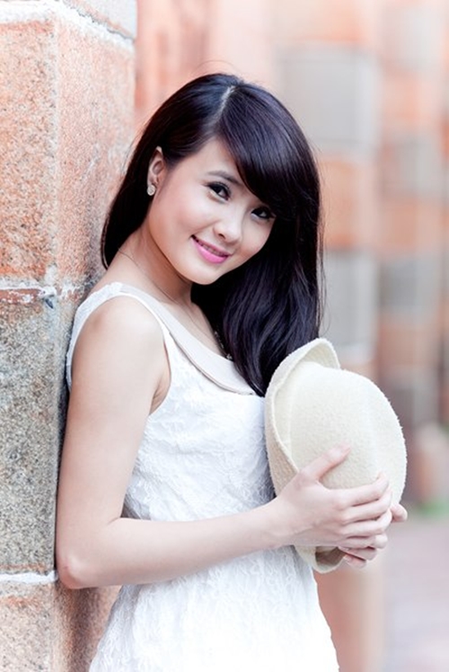 Khanh-Chi-2-5160-1399988643.jpg