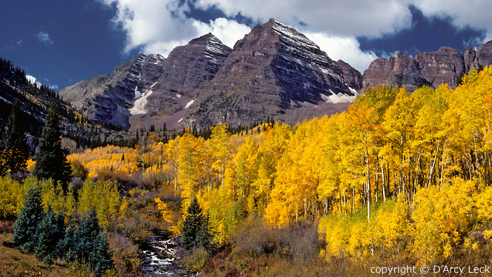 Maroon-Bells-and-Maroon-Creek-in-Autumn[1].jpg