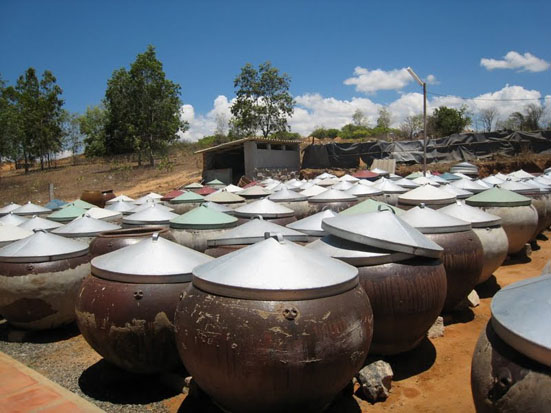 nuoc-mam-phan-thiet[1].jpg