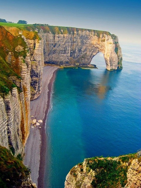 Sea-Cliffs-Etretat-France[1].jpg