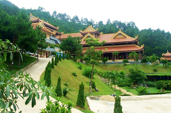 thien-vien-truc-lam-da-lat-1[1].jpg