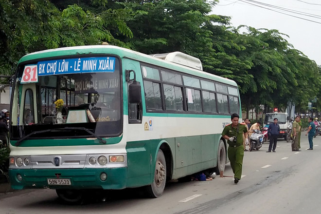 tran_bia.jpg