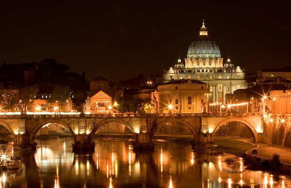 Vatican%20city,%20Rome,%20Italy%20by%20night-XL[1].jpg