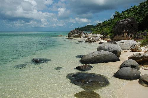 ve-may-bay-di-phu-quoc-1[1].jpg