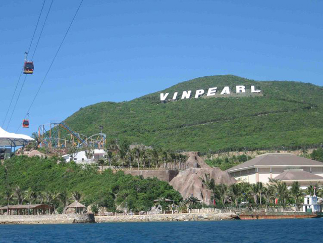 vinpearnland[1].jpg