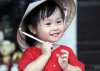 ngam-cac-thien-than-nho-sieu-de-thuong-voi-non-la[1].jpg