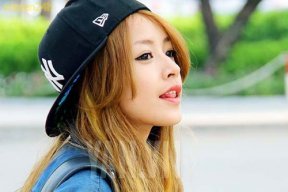 Cứ Thích Cười