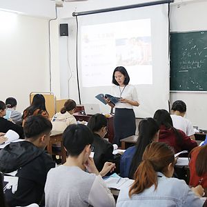 Phiên dịch viên tiếng trung