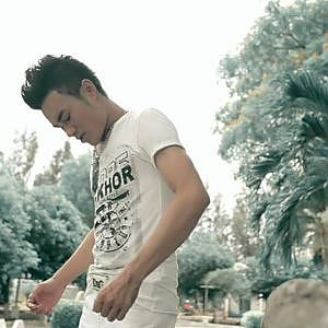 [ MV ] Khói Thuốc Và Người Tình - Lương Gia Hùng - YouTube