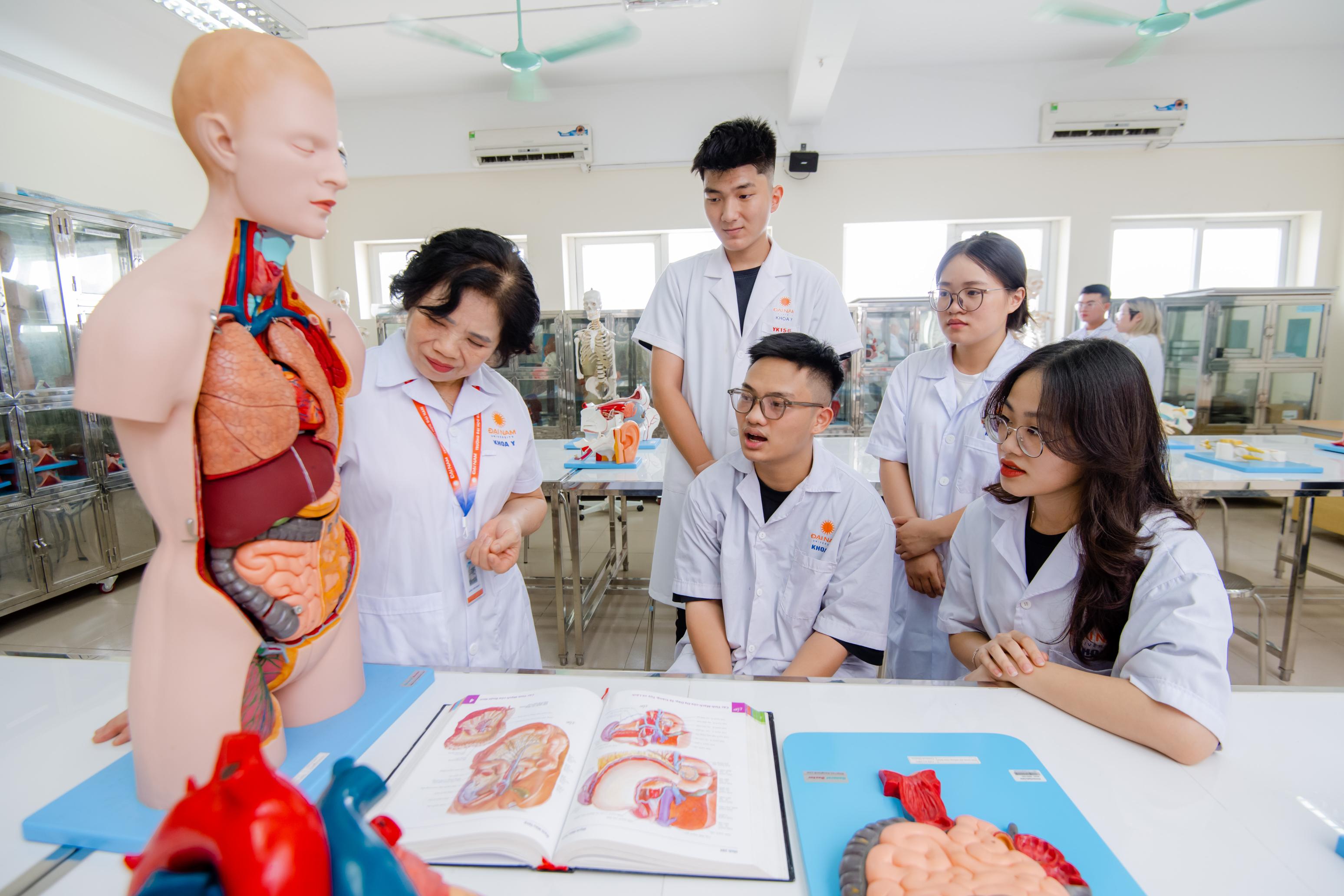 Y đa khoa gồm những chuyên ngành nào